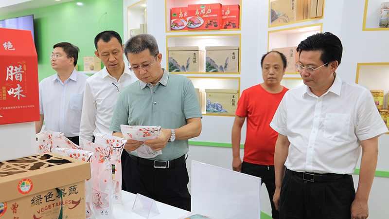 亚洲AV永久无码精品三区在线4