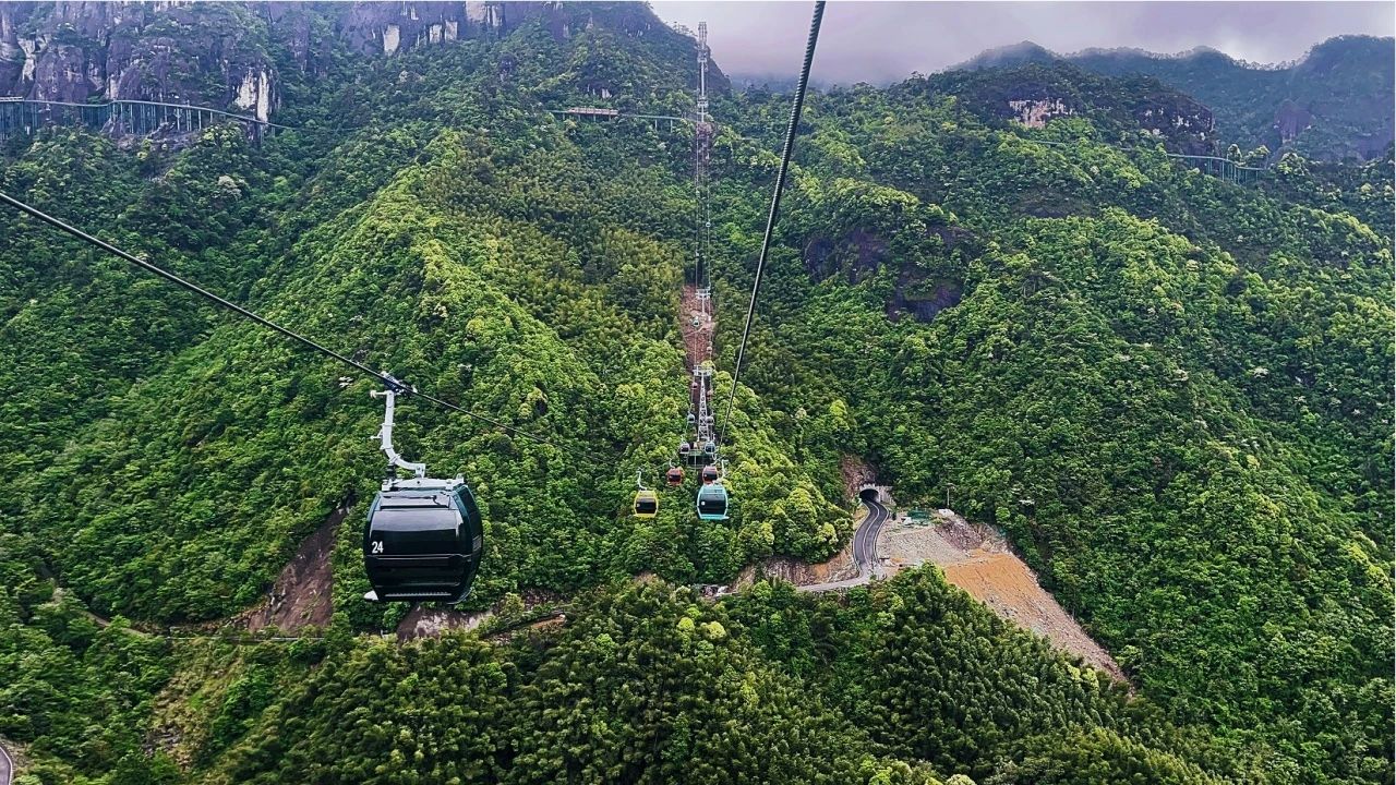 亚洲AV永久无码精品三区在线4